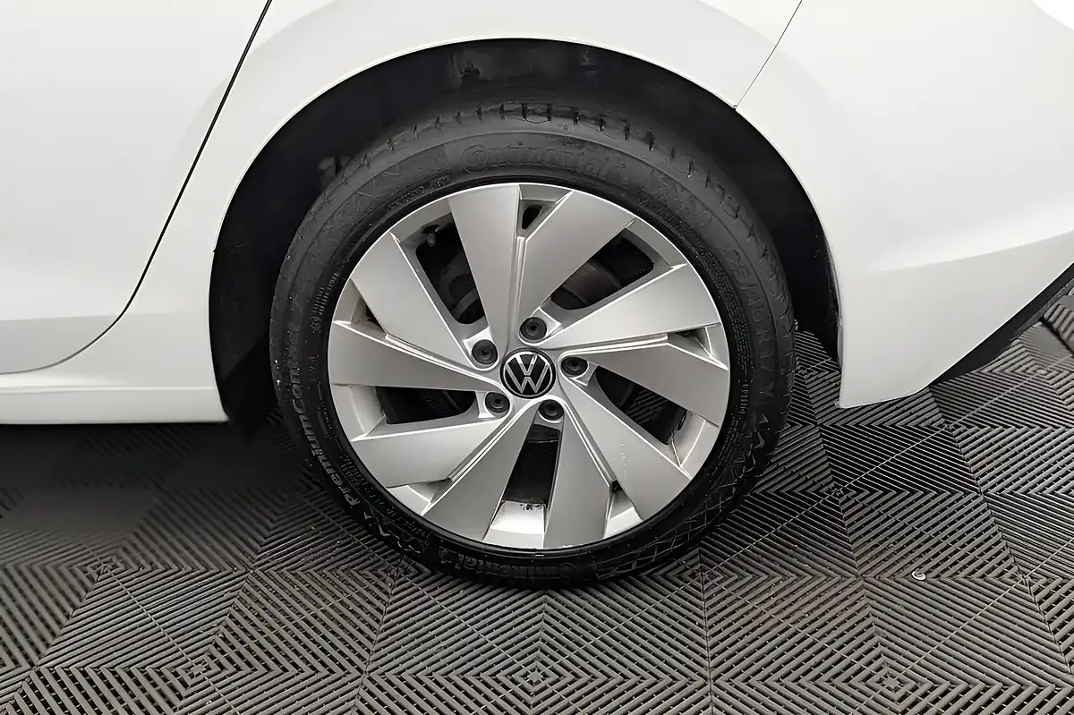 Used 2021 Volkswagen Golf Style White - Interior and Exterior details 20