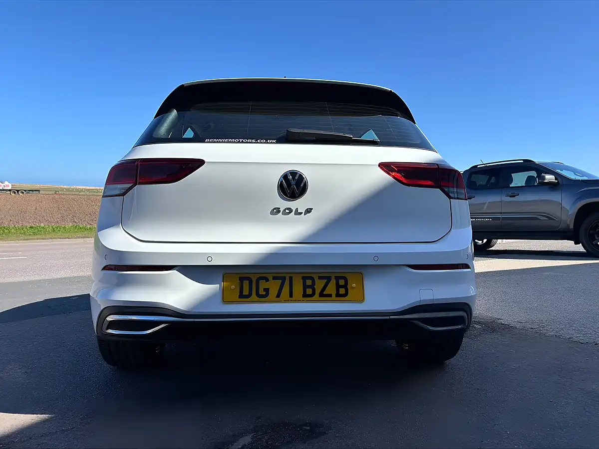Used 2021 Volkswagen Golf Style White - Interior and Exterior details 11