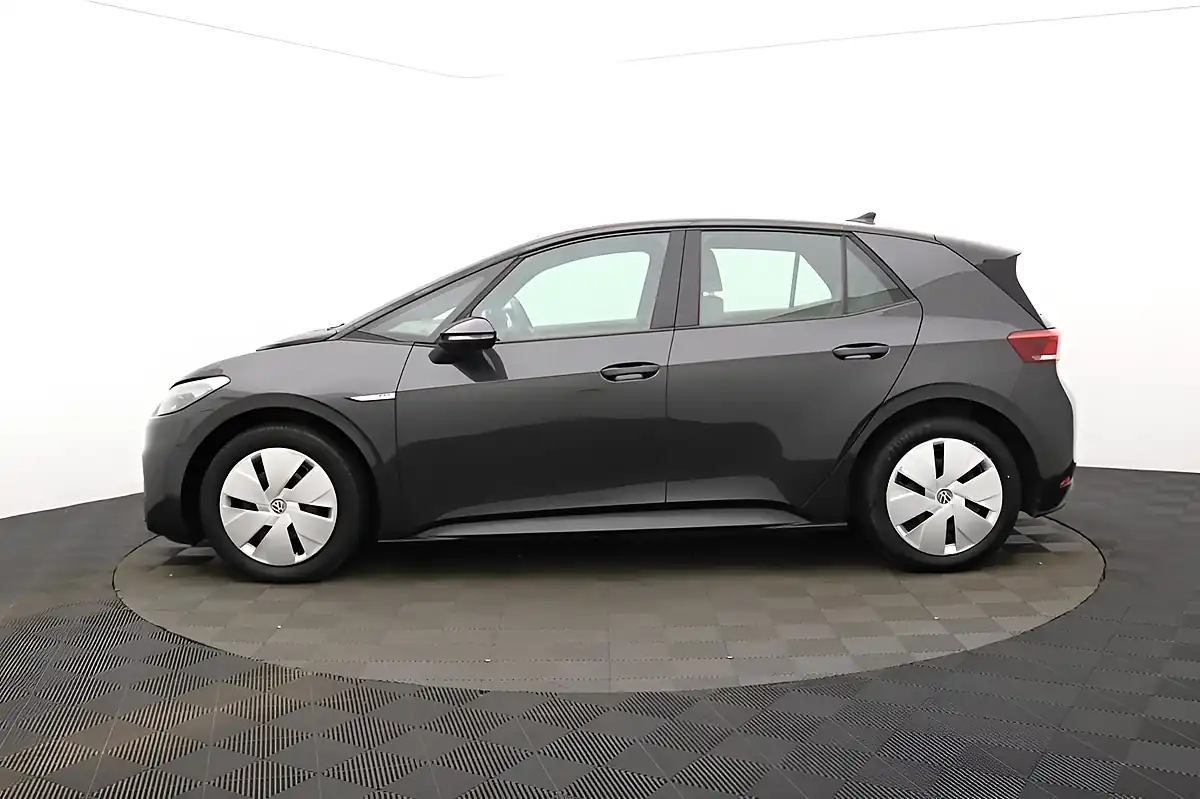Used 2021 Volkswagen Id.3 Life Grey - Interior and Exterior details 7