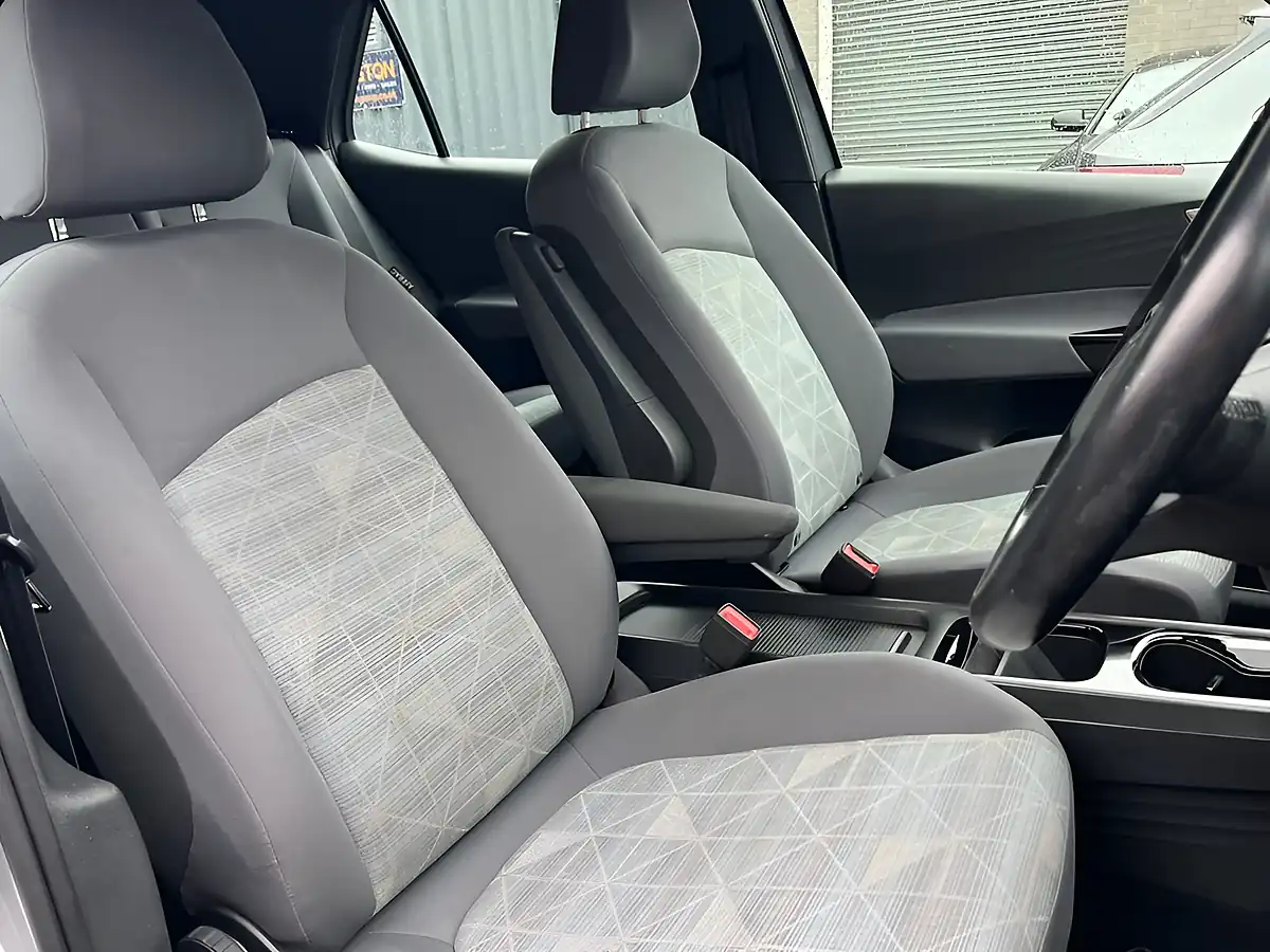 Used 2021 Volkswagen ID.3 Life Grey - Interior and Exterior details 10