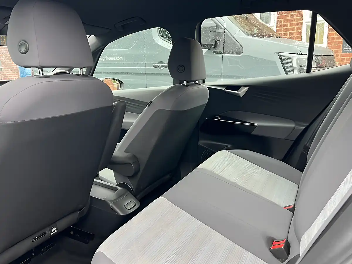 Used 2021 Volkswagen ID.3 Life Grey - Interior and Exterior details 14
