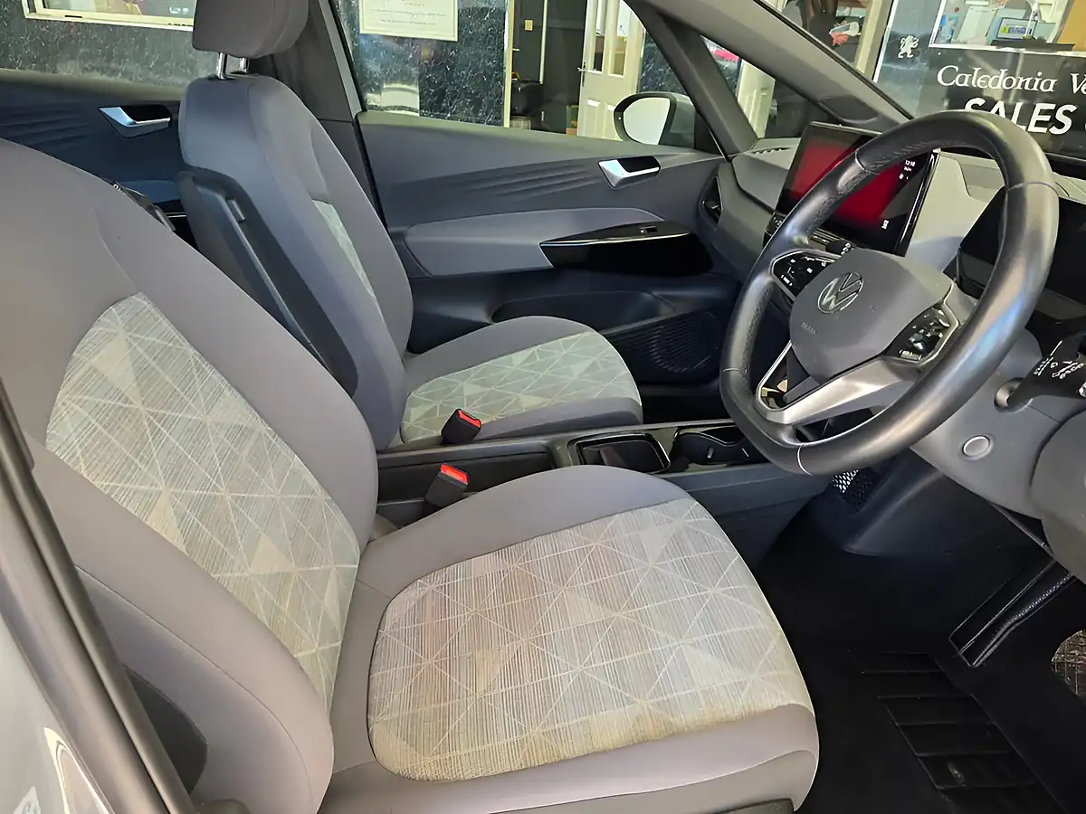 Used 2021 Volkswagen ID.3 Life Grey - Interior and Exterior details 12