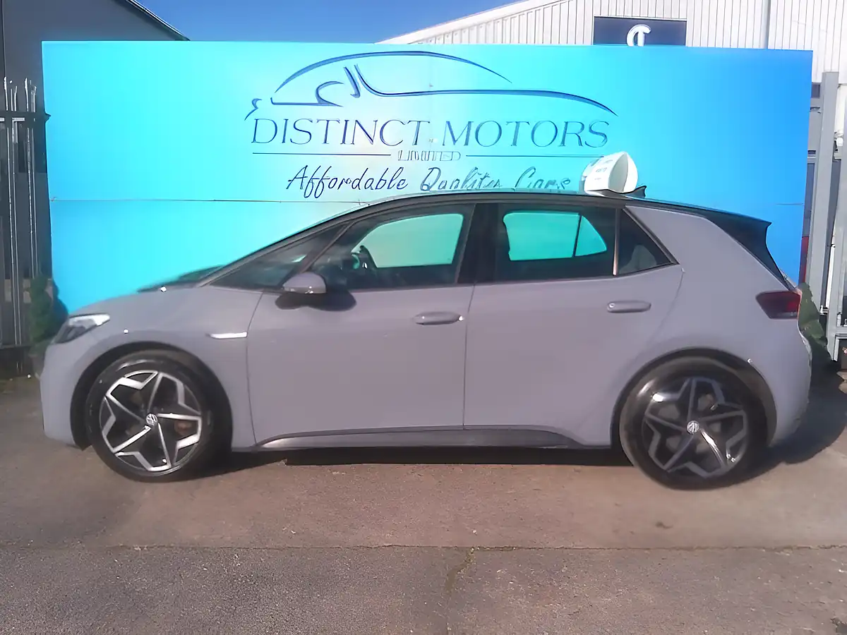 Used 2021 Volkswagen Id.3 Life Grey - Interior and Exterior details 7