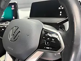 Used 2021 Volkswagen ID.3 Pro Business White - Interior and Exterior details 14