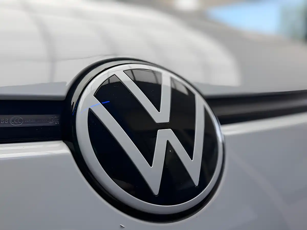 Used 2021 Volkswagen ID.3 Pro Business White - Interior and Exterior details 9