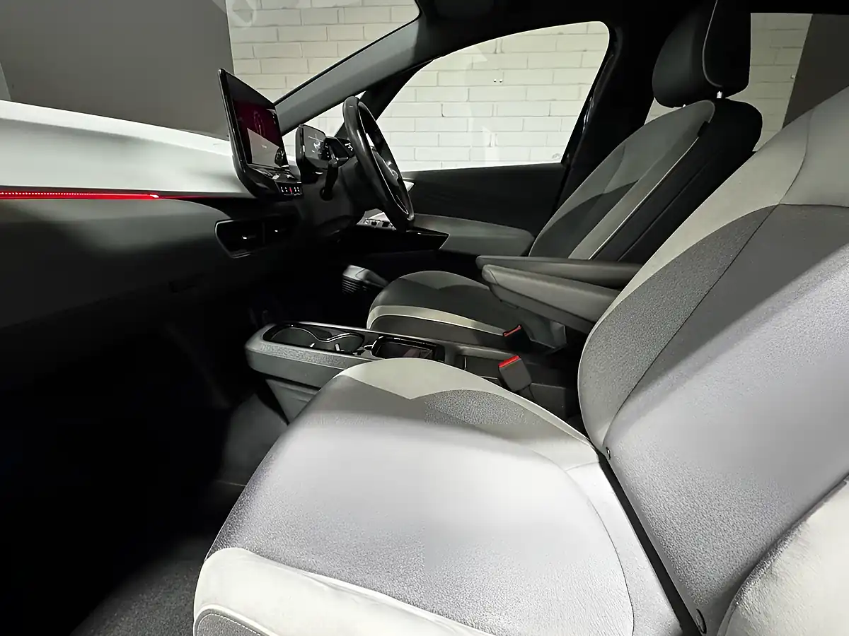 Used 2021 Volkswagen ID.3 Pro Family Grey - Interior and Exterior details 9
