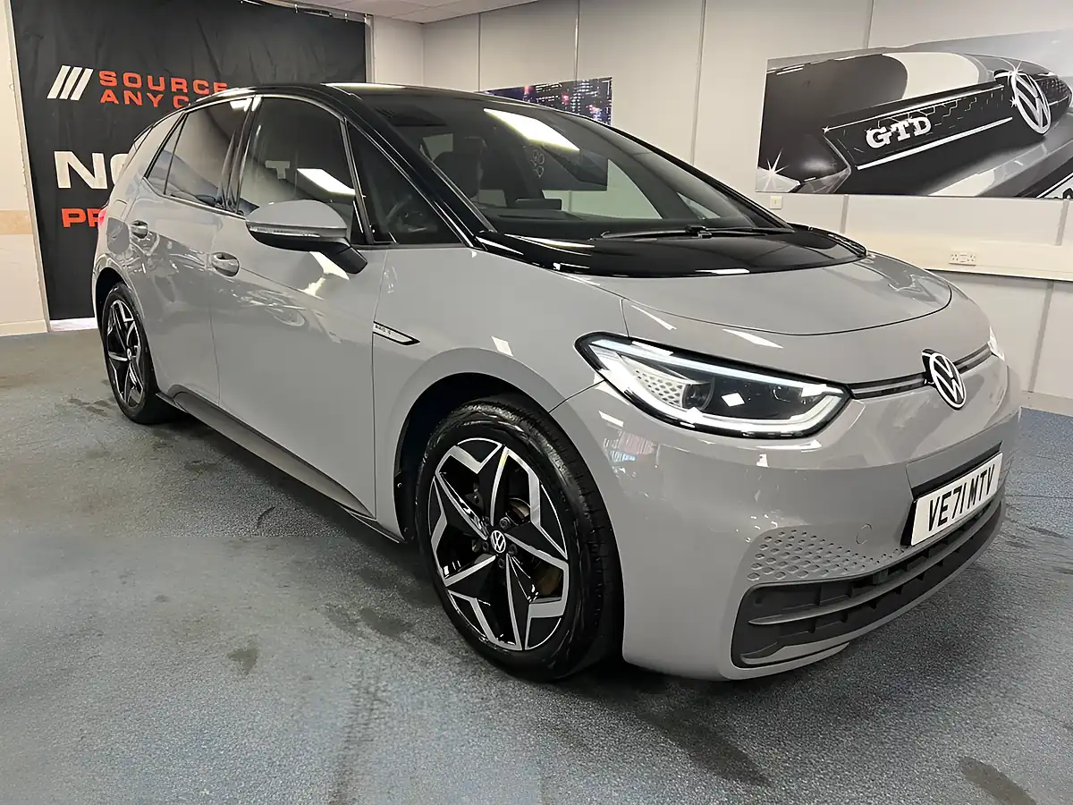 Used 2021 Volkswagen Id.3 Pro S Tour Moonstone Grey - Front View