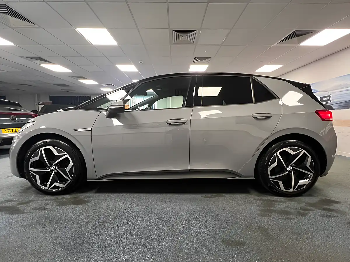 Used 2021 Volkswagen Id.3 Pro S Tour Moonstone Grey - Interior and Exterior details 8