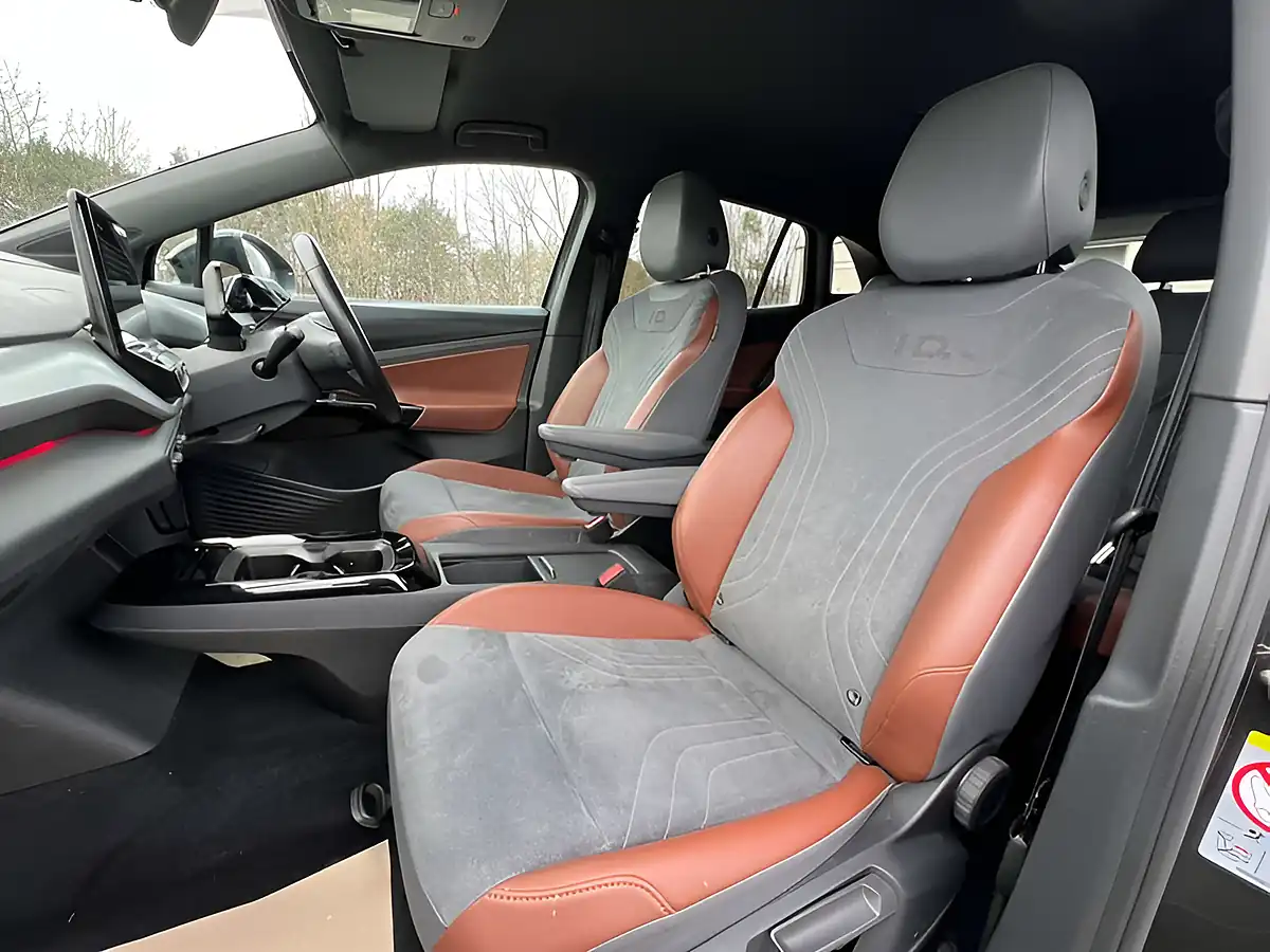 Used 2021 Volkswagen Id.4 1st Edition Grey - Interior and Exterior details 16
