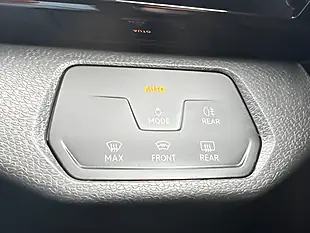 Used 2021 Volkswagen ID.4 Life White - Interior and Exterior details 19