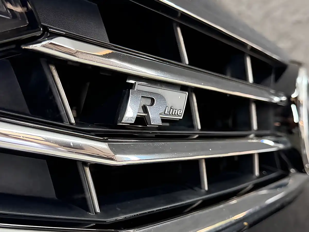 Used 2021 Volkswagen Passat R-Line Edition Black - Interior and Exterior details 14