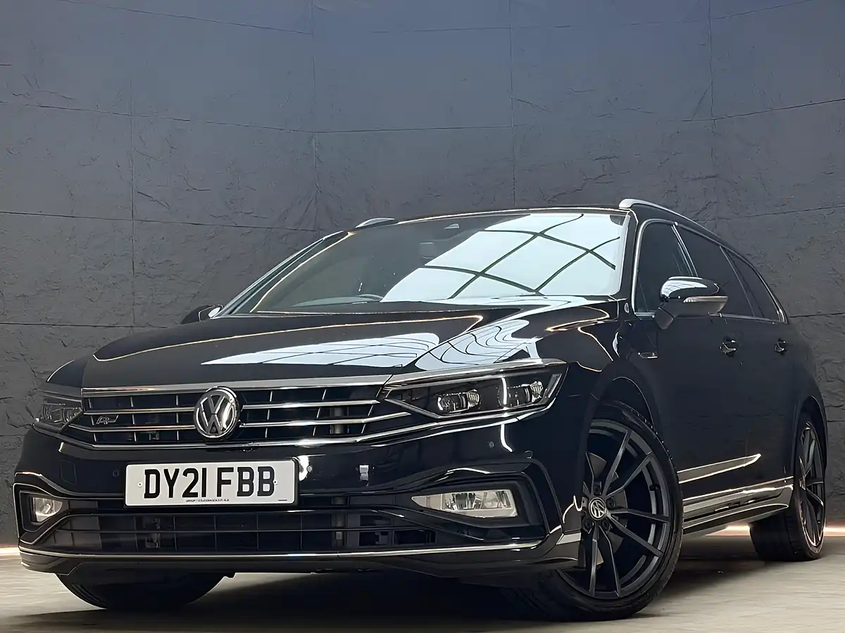 Used 2021 Volkswagen Passat R-Line Edition Black - Interior and Exterior details 3