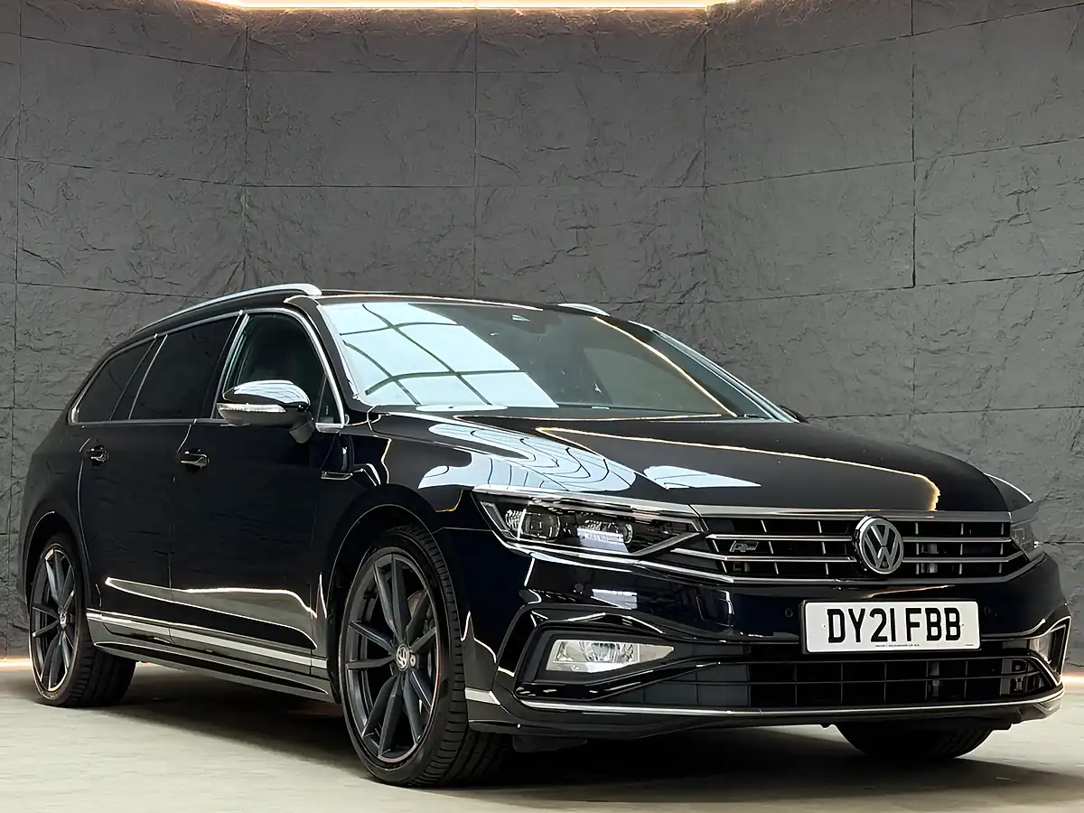 Used 2021 Volkswagen Passat R-Line Edition Black - Interior and Exterior details 7