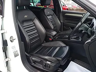 Used 2021 Volkswagen Passat R-Line White - Interior and Exterior details 11