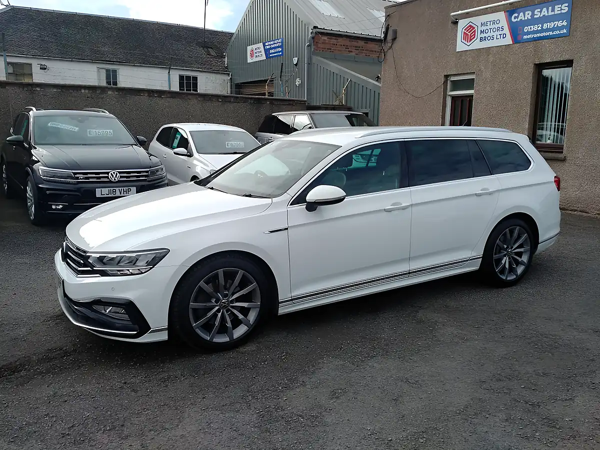 Used 2021 Volkswagen Passat R-Line White - Interior and Exterior details 2