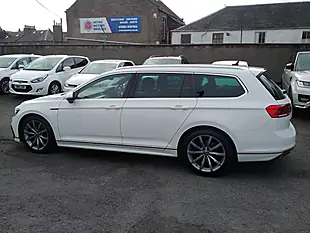 Used 2021 Volkswagen Passat R-Line White - Interior and Exterior details 4