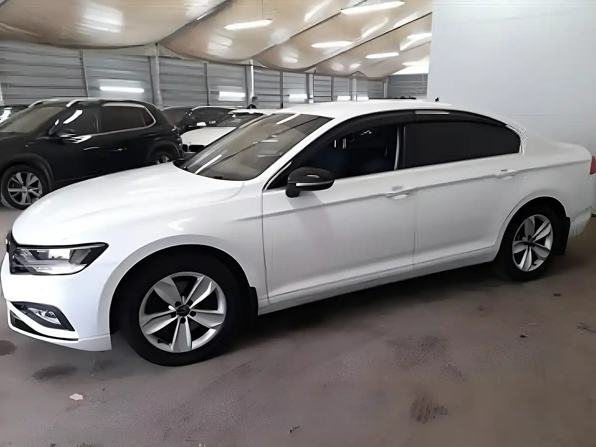 Used 2021 Volkswagen Passat Se Nav White - Interior and Exterior details 4