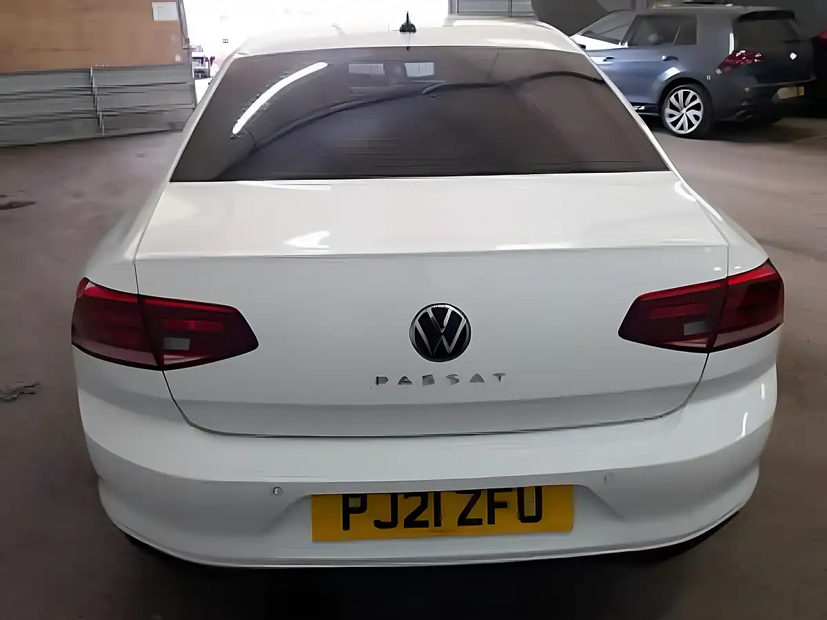 Used 2021 Volkswagen Passat Se Nav White - Interior and Exterior details 7