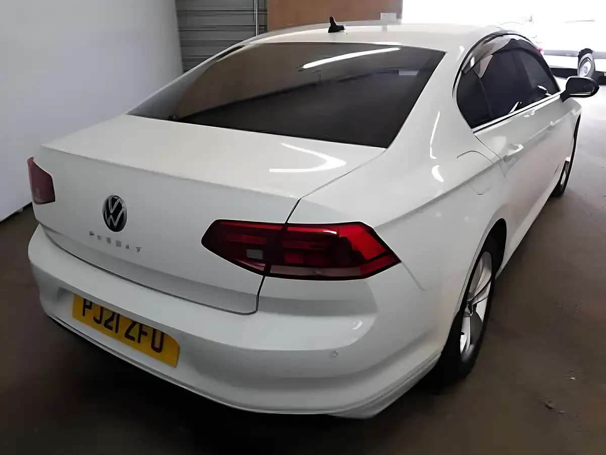 Used 2021 Volkswagen Passat Se Nav White - Interior and Exterior details 8