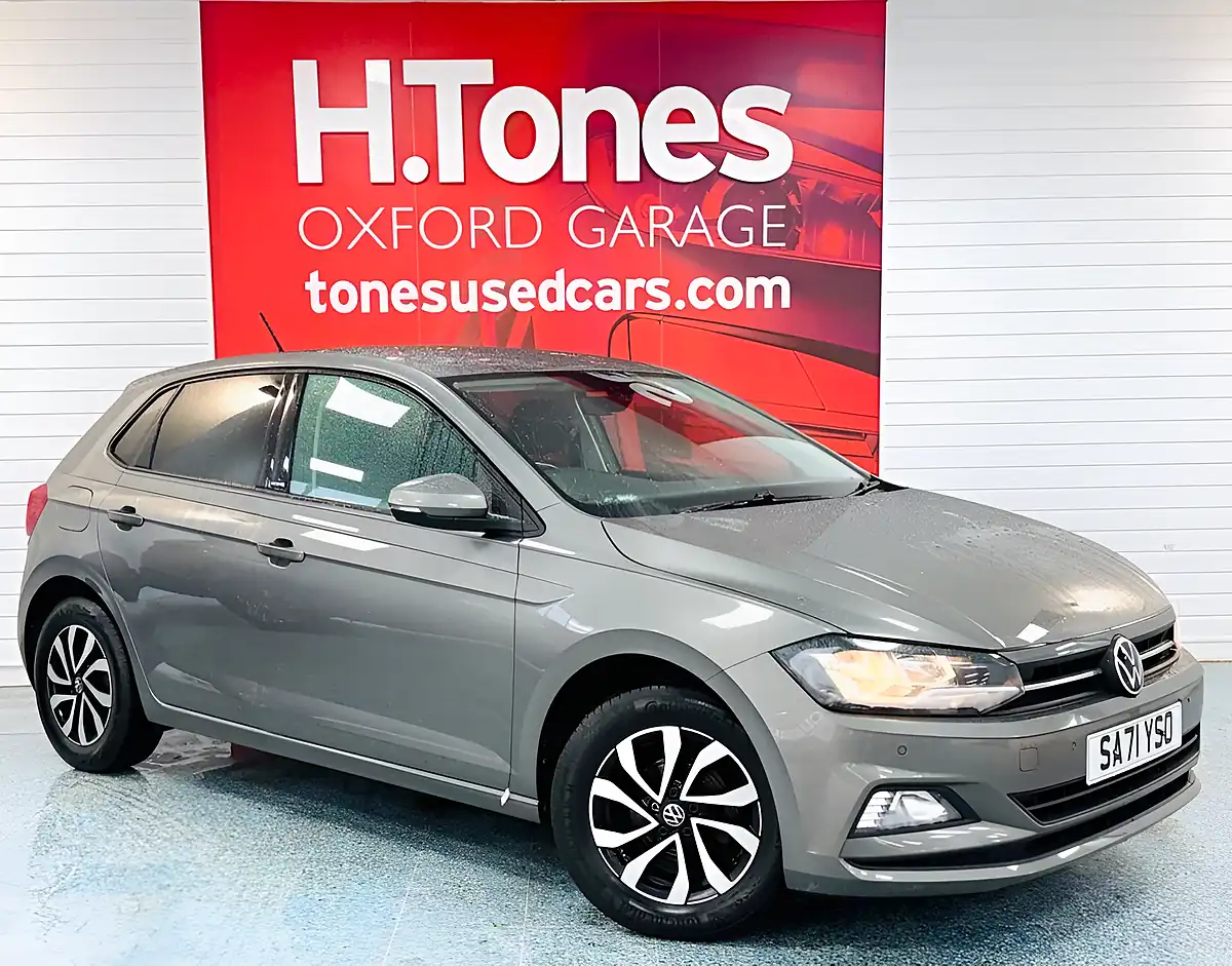 Used 2021 Volkswagen Polo Active Grey - Front View