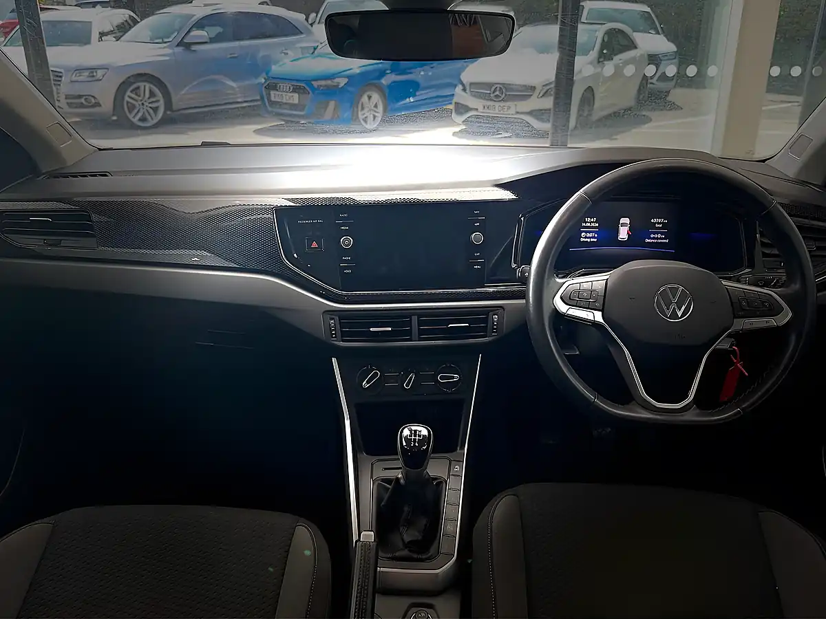 Used 2021 Volkswagen Polo Life White - Interior and Exterior details 19