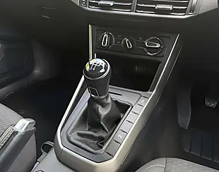 Used 2021 Volkswagen Polo Match Evo Blue - Interior and Exterior details 17