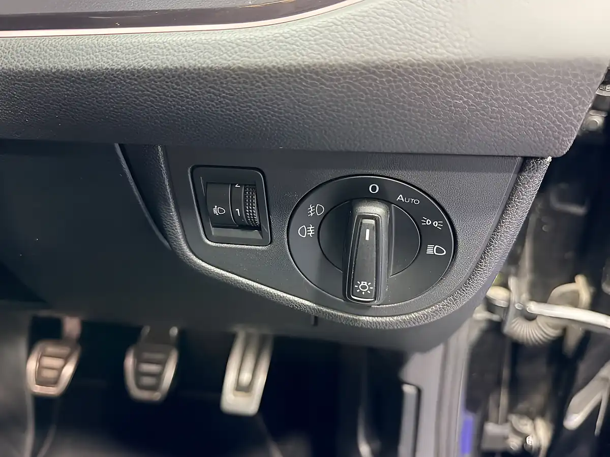 Used 2021 Volkswagen Polo R-Line Deep Black Pearl - Interior and Exterior details 13