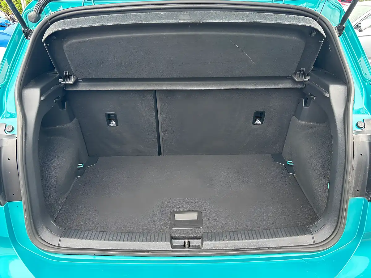 Used 2021 Volkswagen T-Cross R-Line Makena Turquoise Pearl - Interior and Exterior details 12