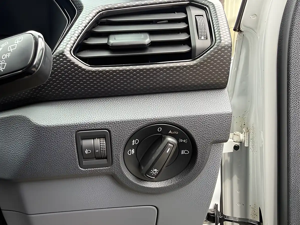 Used 2021 Volkswagen T-Cross Se White - Interior and Exterior details 17