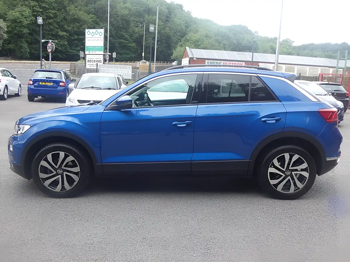 Used 2021 Volkswagen T-Roc Active Ravenna Blue Metallic - Interior and Exterior details 11