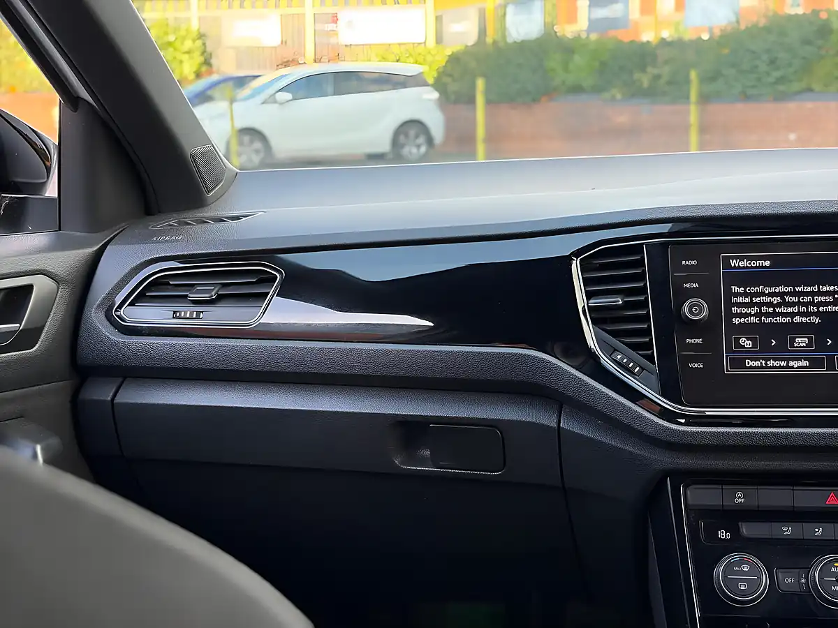 Used 2021 Volkswagen T-Roc Black Edition White - Interior and Exterior details 16