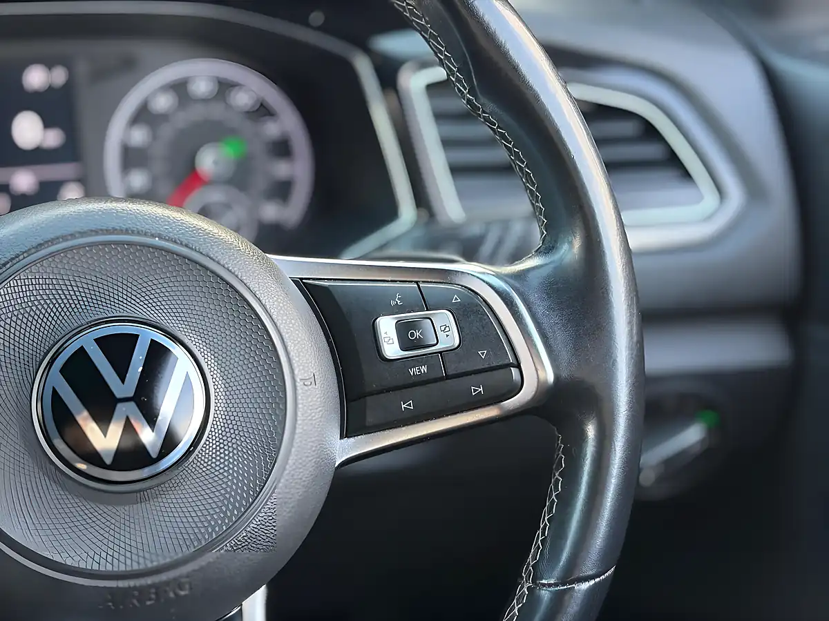 Used 2021 Volkswagen T-Roc Black Edition White - Interior and Exterior details 18