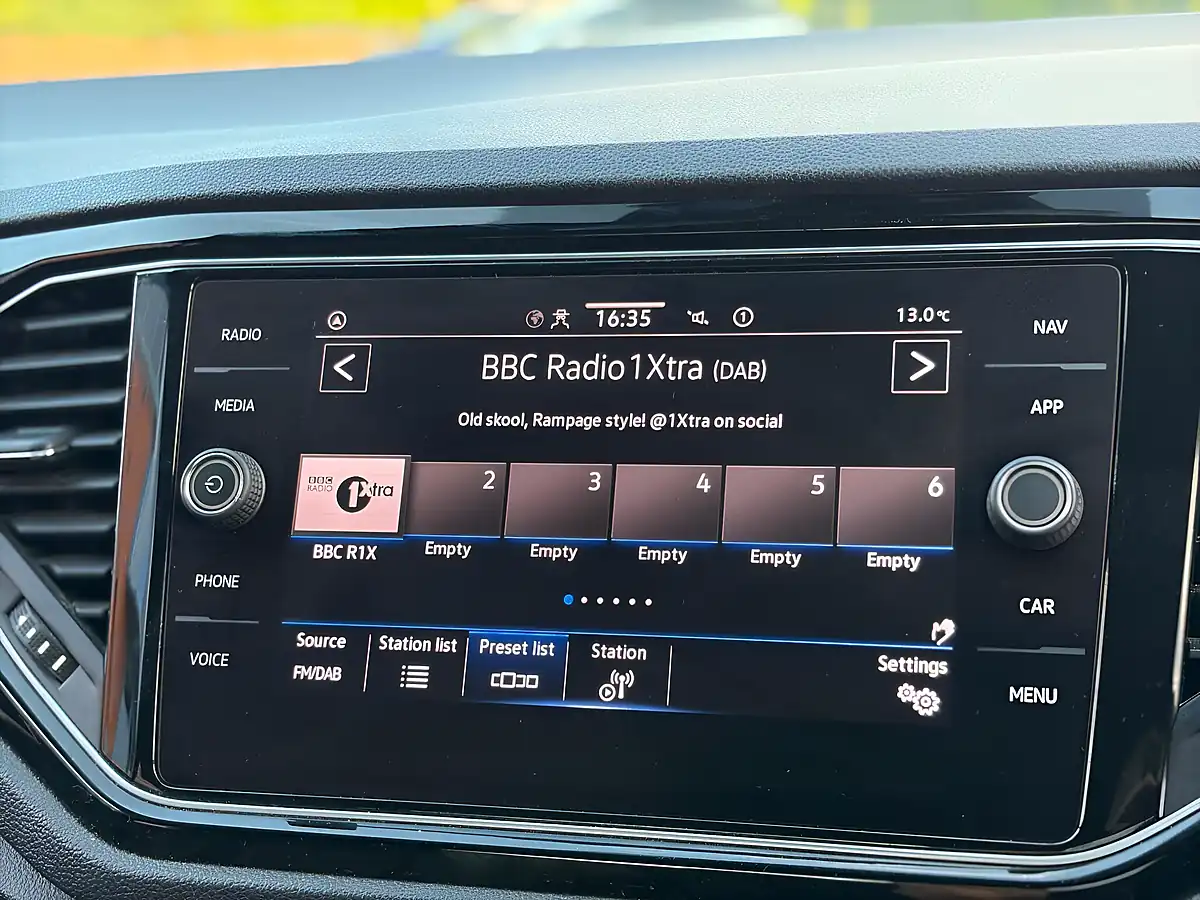 Used 2021 Volkswagen T-Roc Black Edition White - Interior and Exterior details 19