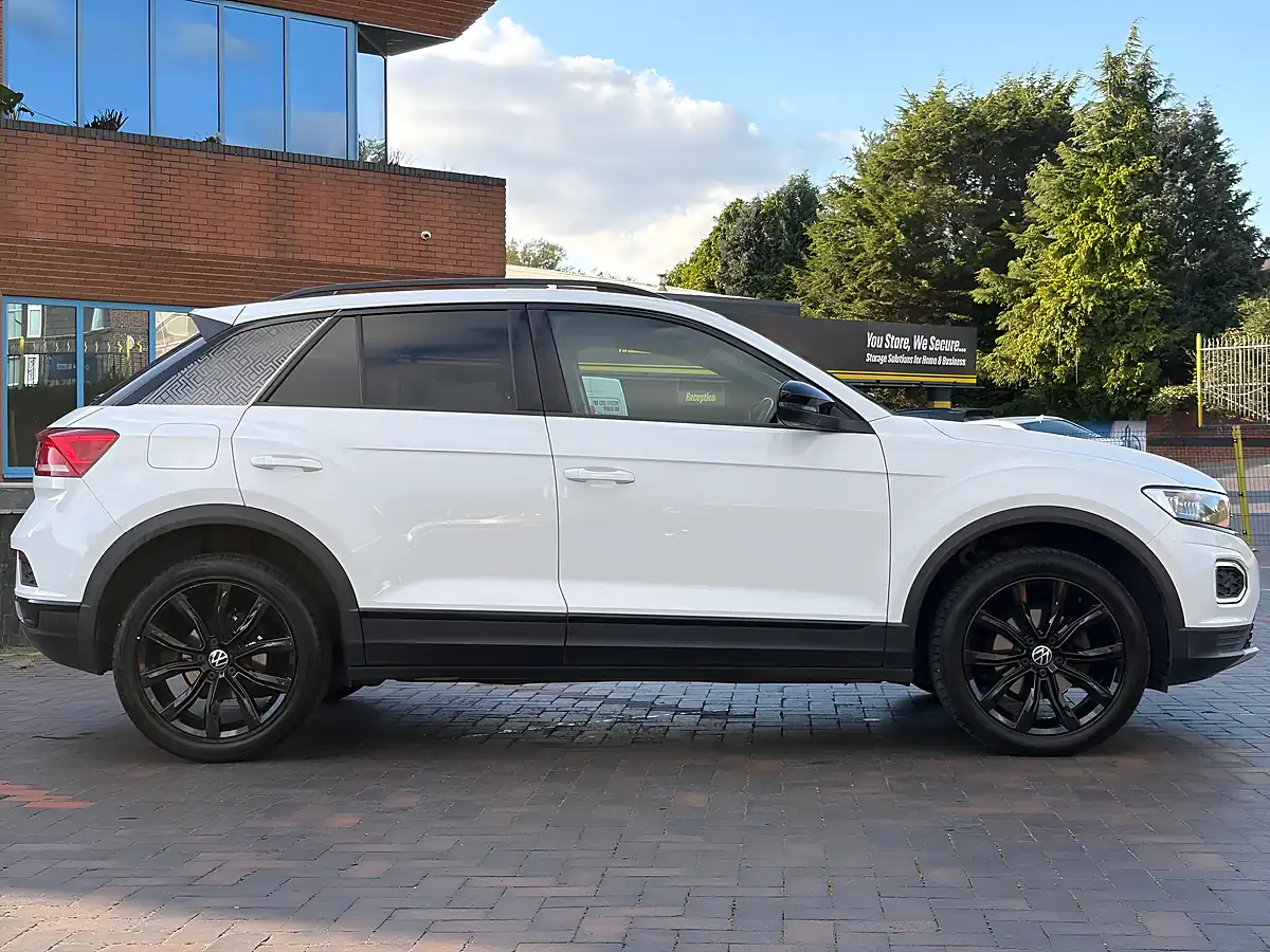 Used 2021 Volkswagen T-Roc Black Edition White - Interior and Exterior details 4