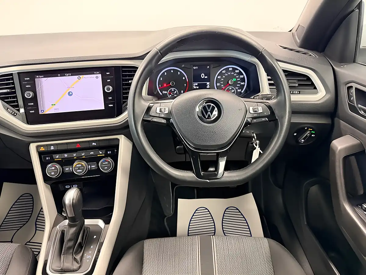 Used 2021 Volkswagen T-Roc Design Pure White - Interior and Exterior details 10