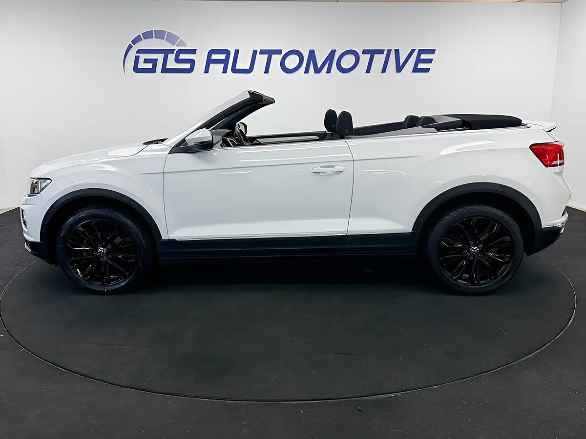 Used 2021 Volkswagen T-Roc Design Pure White - Interior and Exterior details 5