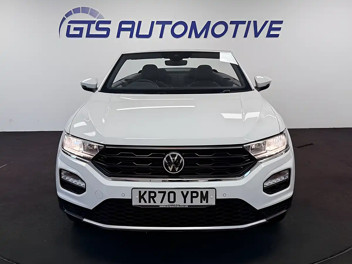 Used 2021 Volkswagen T-Roc Design Pure White - Interior and Exterior details 6