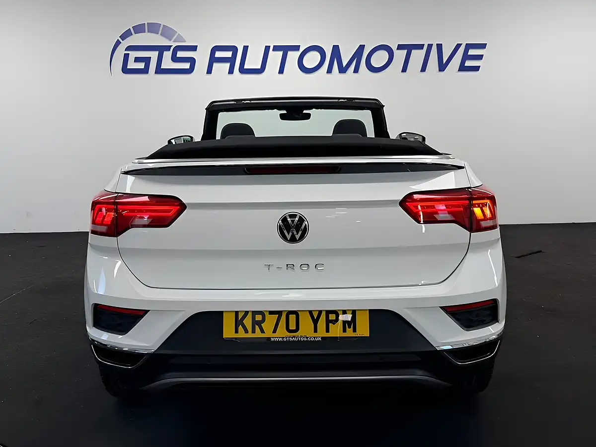 Used 2021 Volkswagen T-Roc Design Pure White - Interior and Exterior details 9