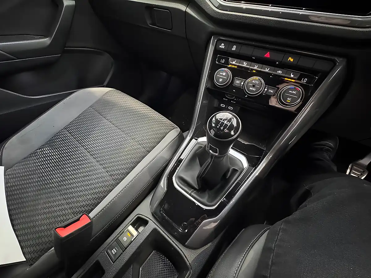Used 2021 Volkswagen T-Roc R-Line Black - Interior and Exterior details 18