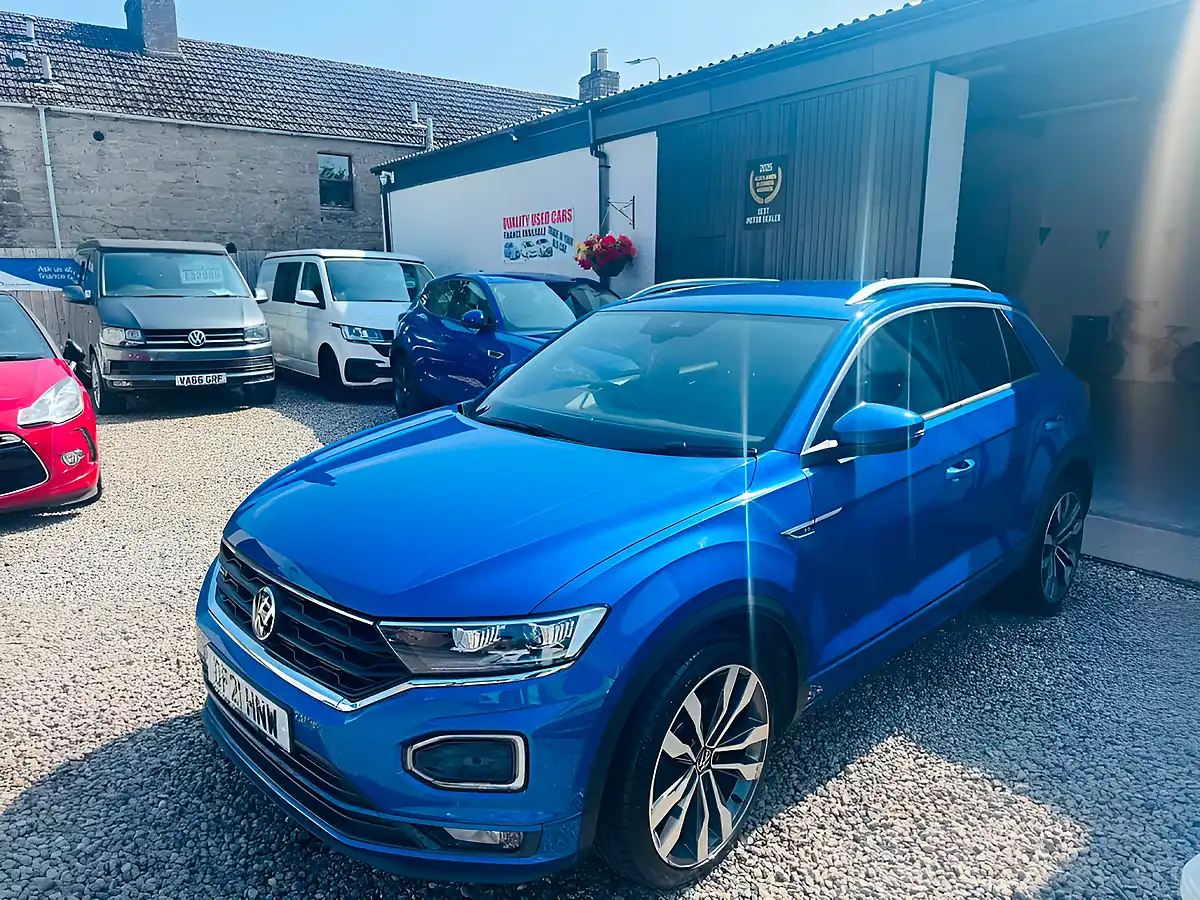 Used 2021 Volkswagen T-Roc R-Line Blue - Front View