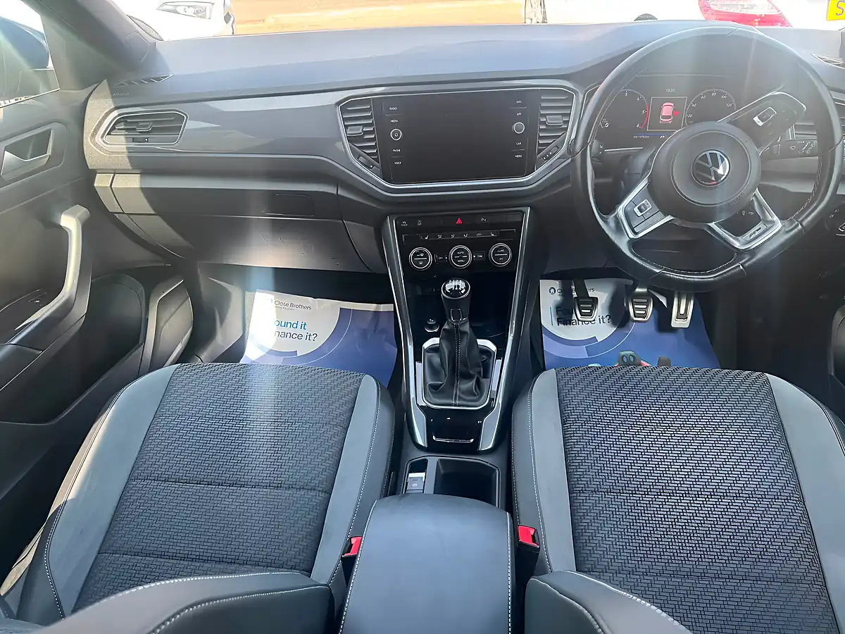 Used 2021 Volkswagen T-Roc R-Line Blue - Interior and Exterior details 7