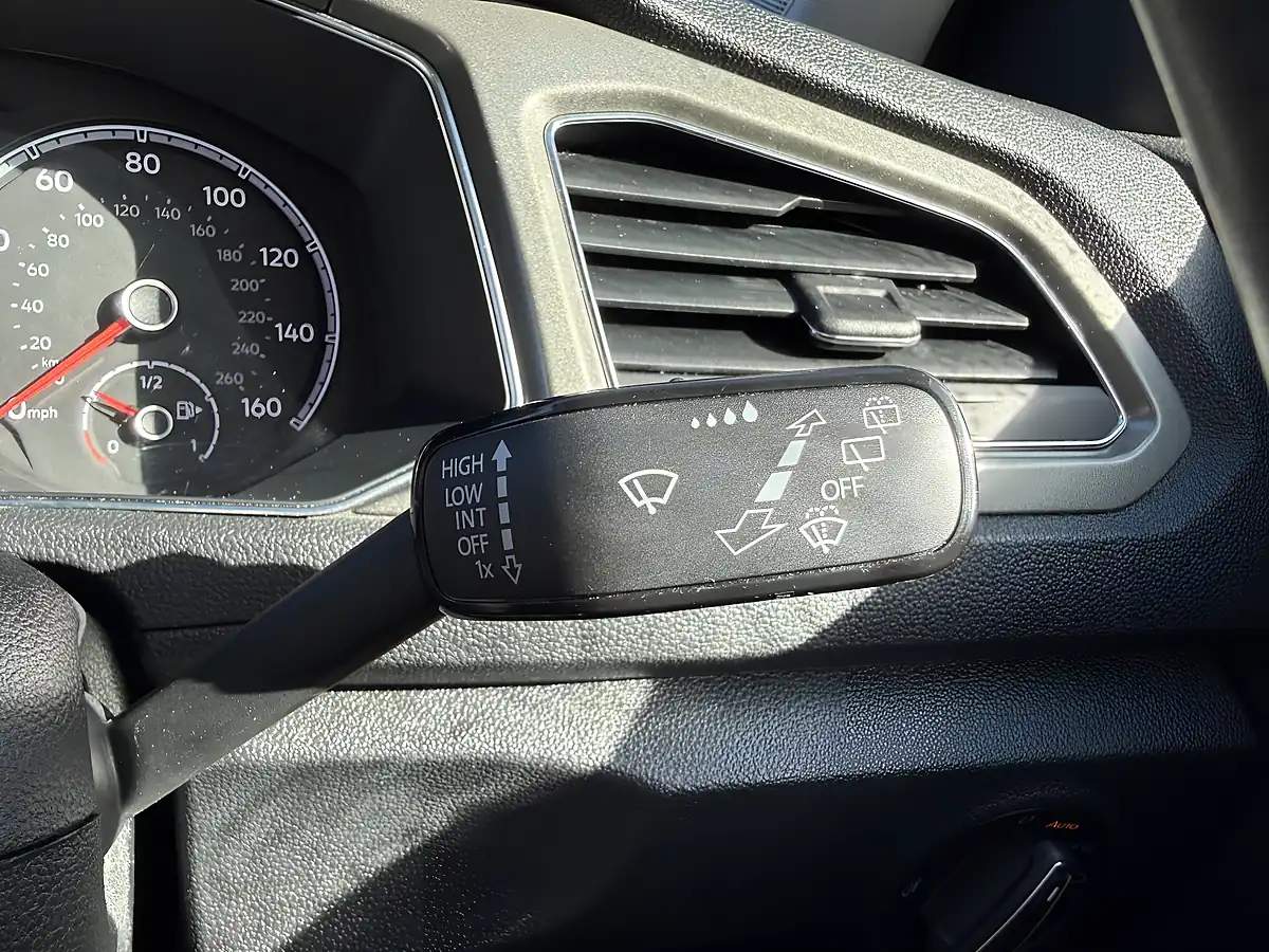 Used 2021 Volkswagen T-Roc Se Grey - Interior and Exterior details 14