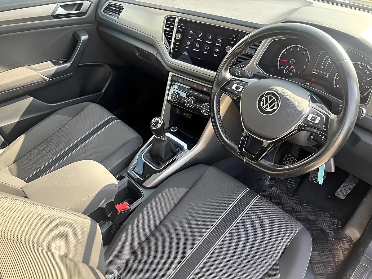 Used 2021 Volkswagen T-Roc Se Urano Grey - Interior and Exterior details 14