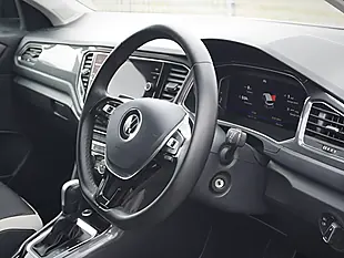 Used 2021 Volkswagen T-Roc Sel White - Interior and Exterior details 11