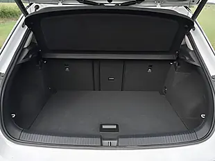Used 2021 Volkswagen T-Roc Sel White - Interior and Exterior details 16