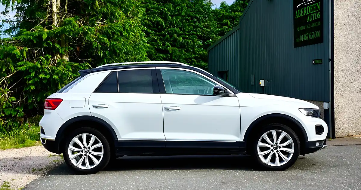 Used 2021 Volkswagen T-Roc Sel White - Interior and Exterior details 5