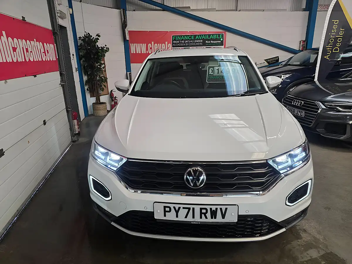 Used 2021 Volkswagen T-Roc Sel White - Interior and Exterior details 3