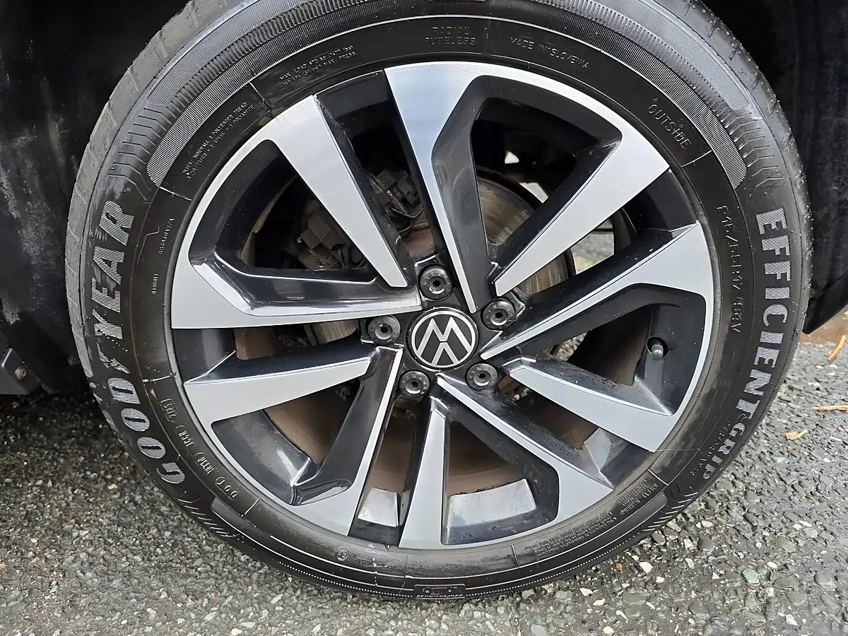 Used 2021 Volkswagen T-Roc United Grey - Interior and Exterior details 16