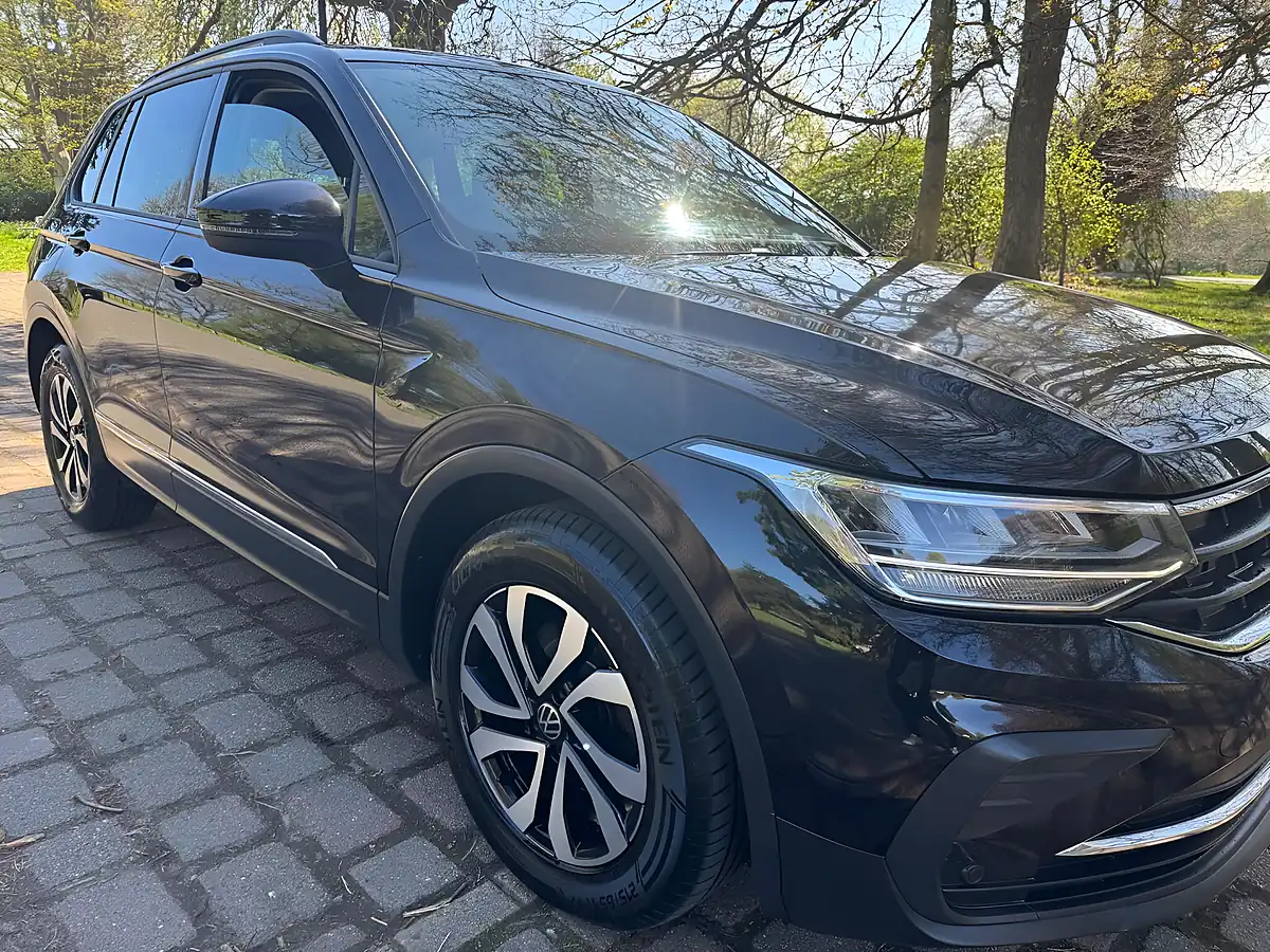 Used 2021 Volkswagen Tiguan Active Black - Interior and Exterior details 12