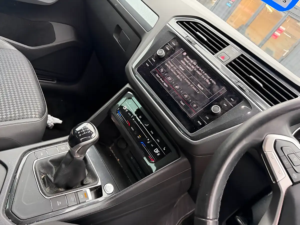 Used 2021 Volkswagen Tiguan Active White - Interior and Exterior details 10